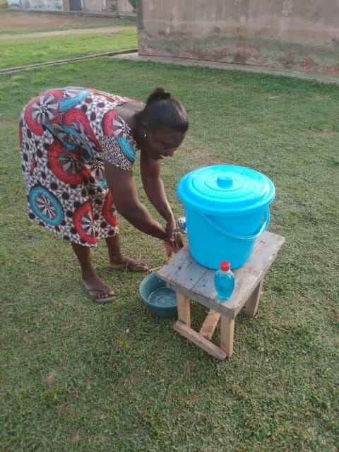 Patricia-using-her-new-veronica-bucket