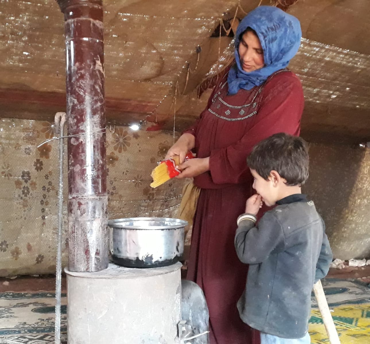 GC-Syria-20220707_syria-mom-and-child cropped 2